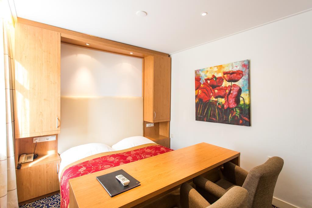 Hotel Cafe Restaurant De Gouden Karper Hummelo Zimmer foto